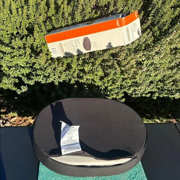 Equate Foam Ring Cushion-Black-brand new/never used-originally packed. - Picture 13 of 17